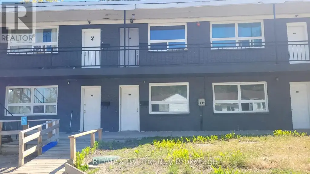 A03 - 280 River Road E, Wasaga Beach